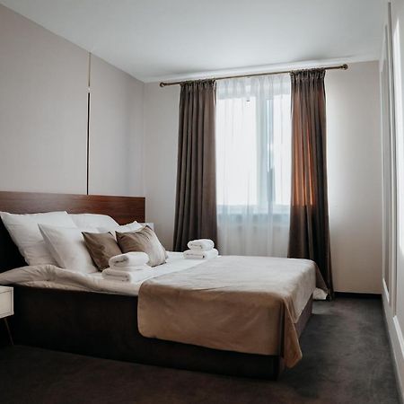 Hotel Resident Nowa Sarzyna Εξωτερικό φωτογραφία