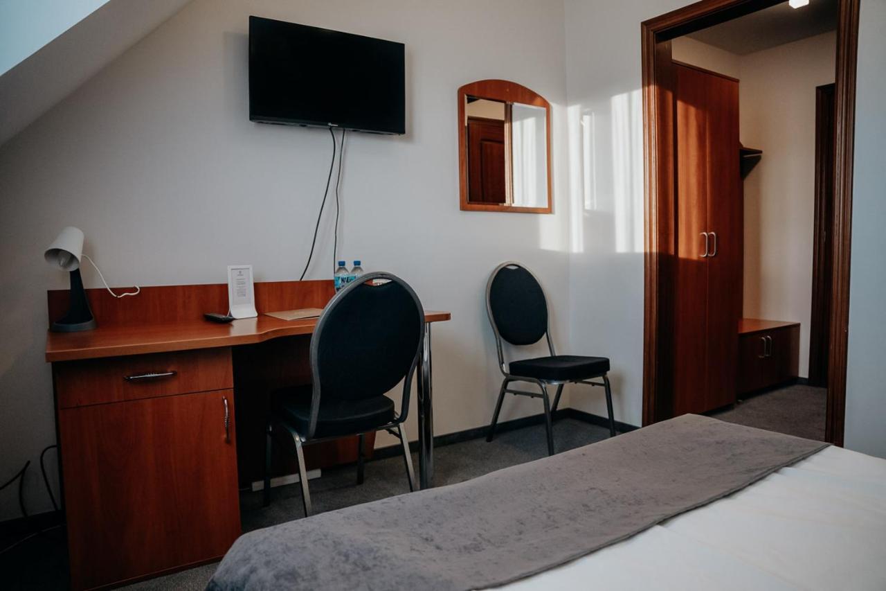 Hotel Resident Nowa Sarzyna Εξωτερικό φωτογραφία