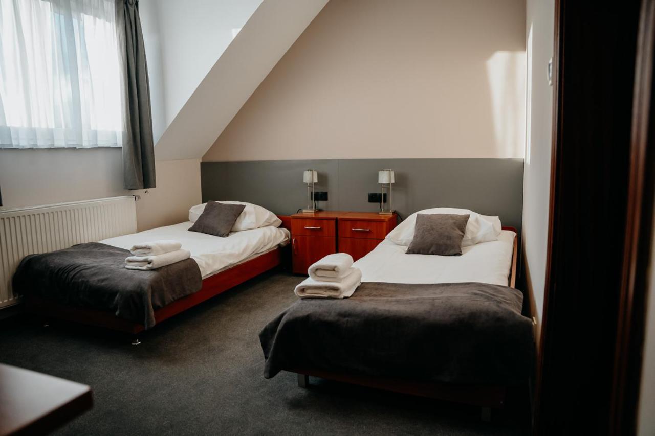Hotel Resident Nowa Sarzyna Εξωτερικό φωτογραφία